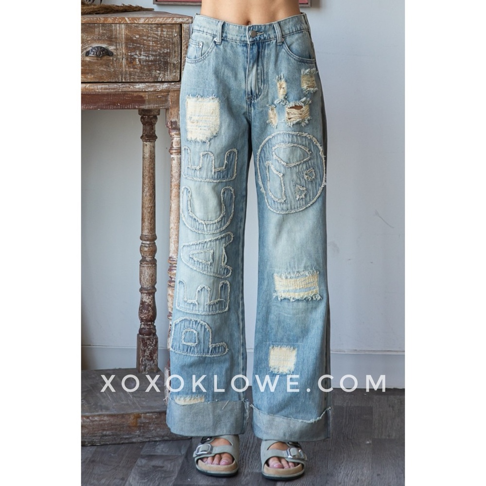 Oli & Hali Peace Patched & Lettered Distressed Y2K Loose Fit Jeans - Picture 3 of 11